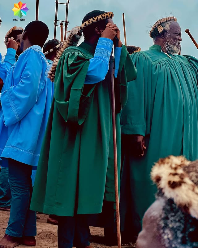 usonininanini's tweet photo. Deda singene simkhonze uJehovah. Thina siyinzalo ka Dingane noSenzangakhona, sasivalelwe, namhla avuliwe amasango.
📸 Mjay Romeo
January 1, 2025.
#SHEMBEISTHEWAY #UNYAZILWEZULU #EBUHLENIBOKUPHAKAMA https://t.co/8GaGJ1OHzV