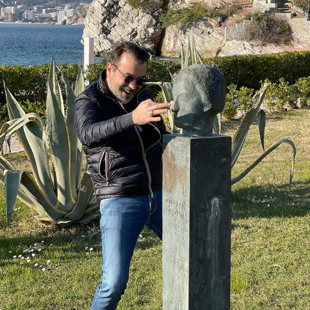 It is true that I find a nose wherever I go... #montenegromemories #rhinoman #we rhinoplasty ..It is true that I find a nose wherever I go.