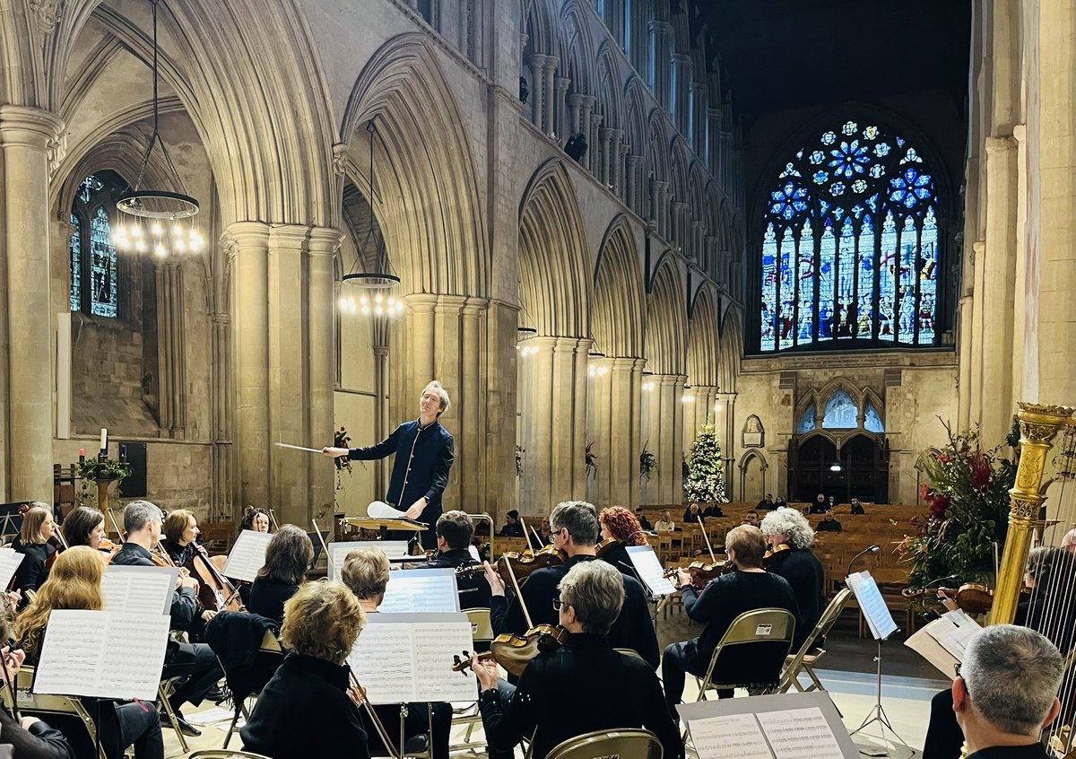 swpholmes's tweet photo. Looking forward to the @SASOtweet New Year’s concert this evening at @StAlbansAbbey, supremely conducted by @billcarslake https://t.co/BNDnQCQ1Or
