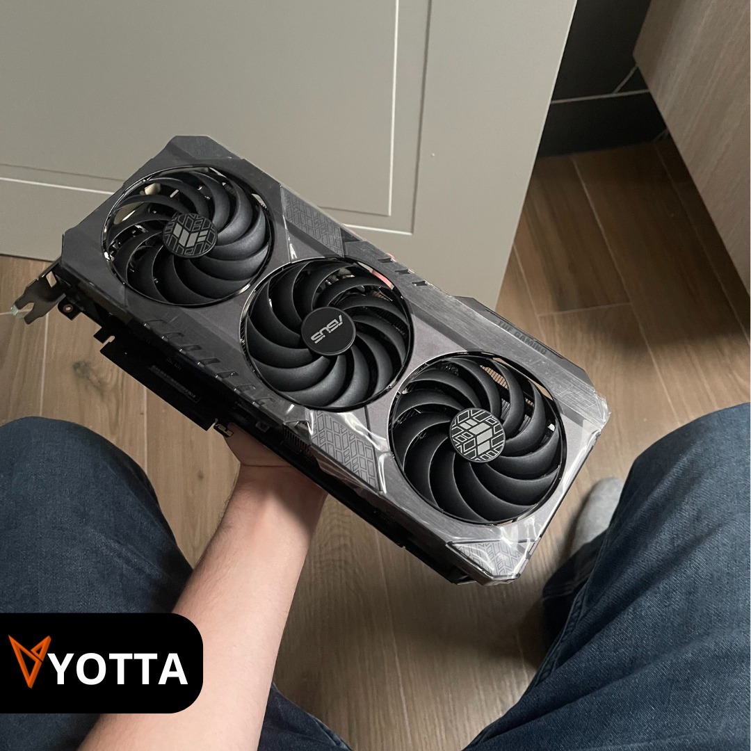 Elles sont pas un peu énorme les cartes graphiques ?