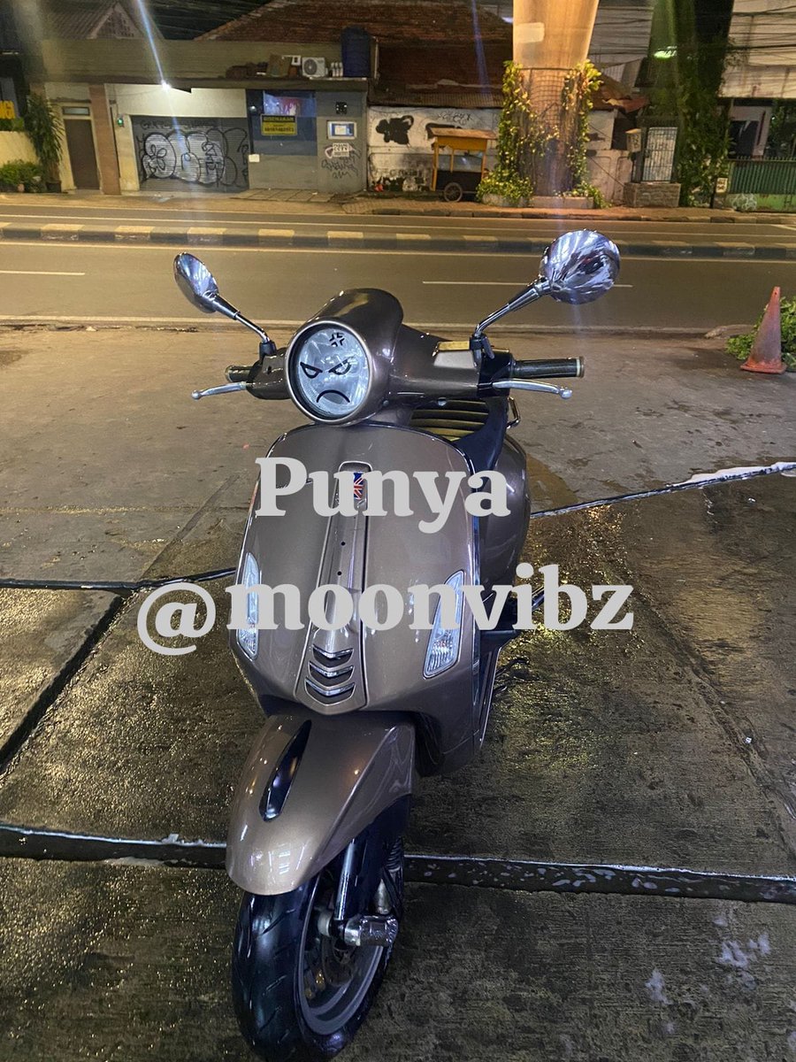 moonvibz's tweet photo. WTS Vespa Primavera 150 3v tahun 2015 warna coklat glosy 

(32 jt tp bisa nego shay) 

Spesifikasi:
-Surat Surat lengkap Bokb Stnk
-Pajak Hidup kaleng panjang 2029
-Plat B jakarta baru balik nama 
-Body Mulus
-mesin halus
-Odo 25rb
-kelistrikan normal https://t.co/GSIVIpFrPT