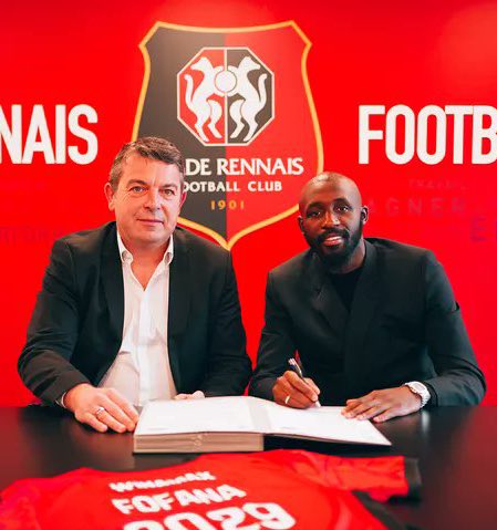 🚨 Seko Fofana s’exprime sur son CHOIX de revenir en Ligue 1, à Rennes :

« Je suis très heureux de rejoindre le Stade Rennais et de commencer 2025 avec ce nouveau défi. J’ai toujours observé le club avec attention. 

Il compte dans ce championnat. Les discussions avec Arnaud