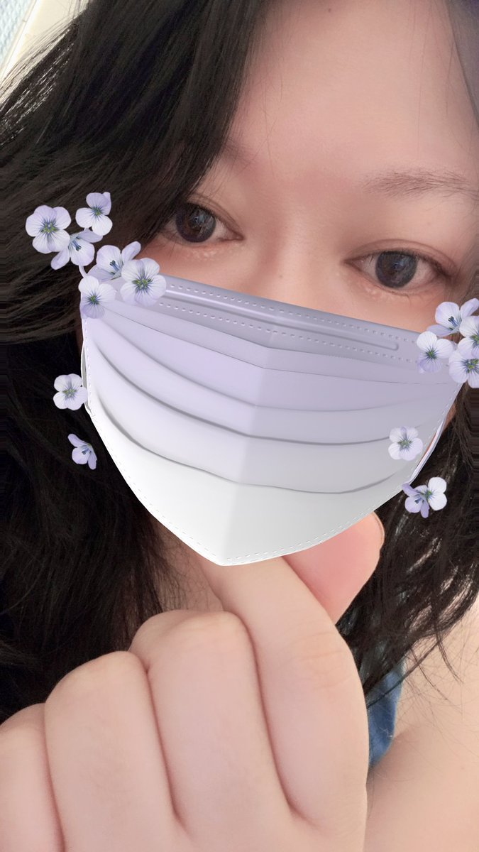 Sun nin fai lok! 🐍 

Gong hei fat choy! Wishing you good fortune and prosperity!

May bad luck disappear and good luck appear! (Unless you're playing mahjong, then good luck to your opponents... just kidding!)

Eat well, be happy, may you not gain  weight from yummy food. 🎊