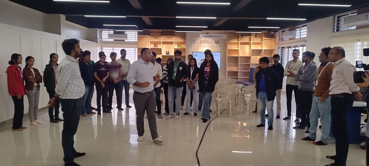 Kaushalya - The Skill University’s School of Science, Manufacturing &amp; Infrastructure successfully hosted a one-day Industry 4.0 Awareness Workshop, empowering engineering students with insights on Smart Manufacturing, IoT, AI, and more. #Industry4_0 #AI