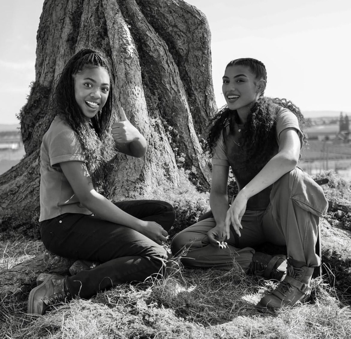 fictionalxmoon's tweet image. sea of monsters incoming …. siren scene incoming… we are about to be FED