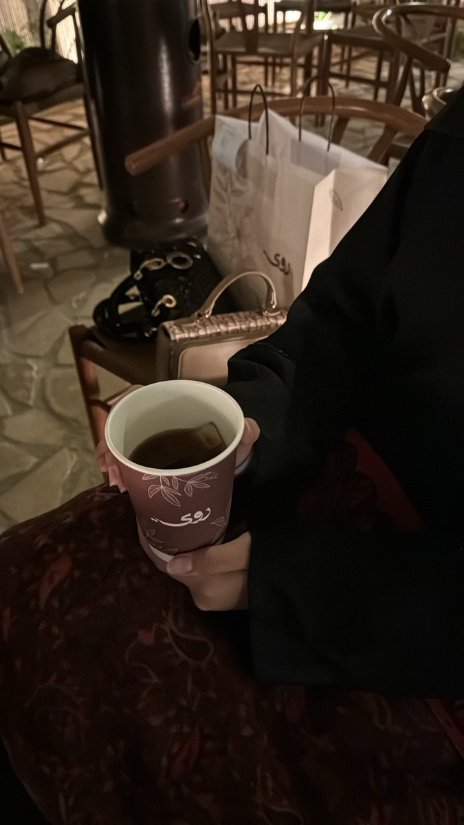 wixisn's tweet photo. لِقاء الأصدقاء ربيع للقلب وضِماد للروح 💞. https://t.co/NMdKFx1mwi