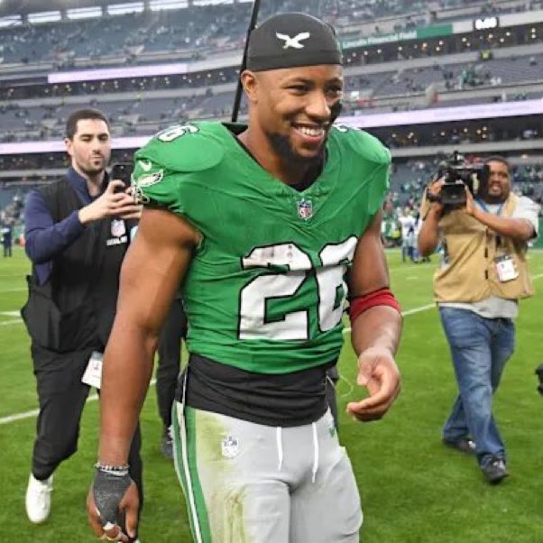 MySportsUpdate's tweet photo. The #Eagles will rest Saquon Barkley and other starters on Sunday vs. the #Giants.

Saquon will fall just short of the NFL record for rushing yards. https://t.co/fq54aNyg13
