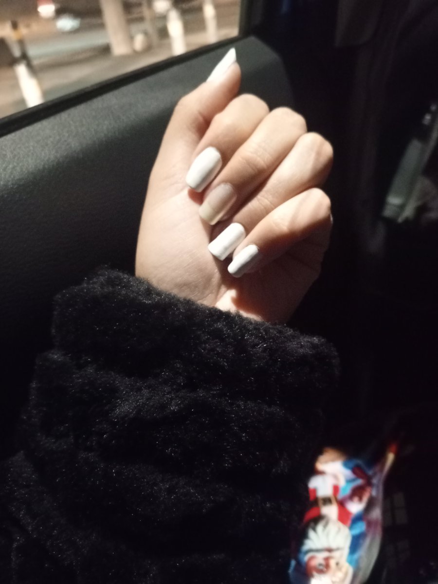 uuniversense's tweet photo. Uñitaaaaaas y peluche 💅🏻 https://t.co/ggqqIwQF7U