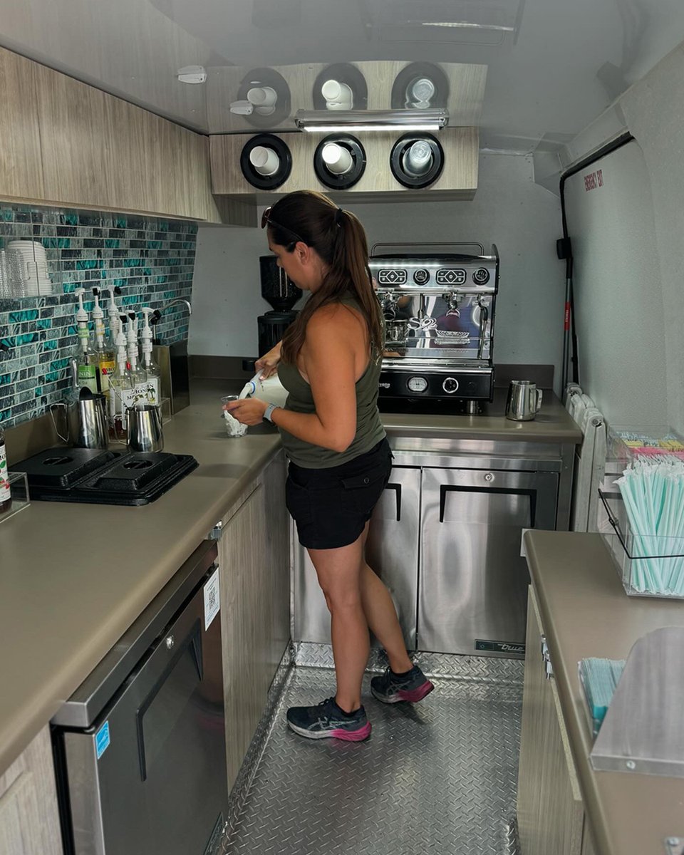 MBvansUSA's tweet photo. New year, van-new opportunities! Just like the spectacular small businesses in our Sprinter community, we’re ready to put our best wheels forward going into 2025. 🛞 🎉'

#mercedesbenzvans #mercedessprinter #newyearsday #sprintervan #sprintervanbuild https://t.co/V4QVAoTYLe