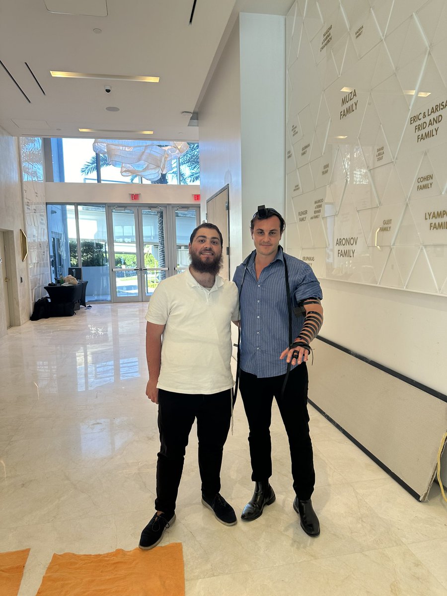 Yossi Farro tweet media