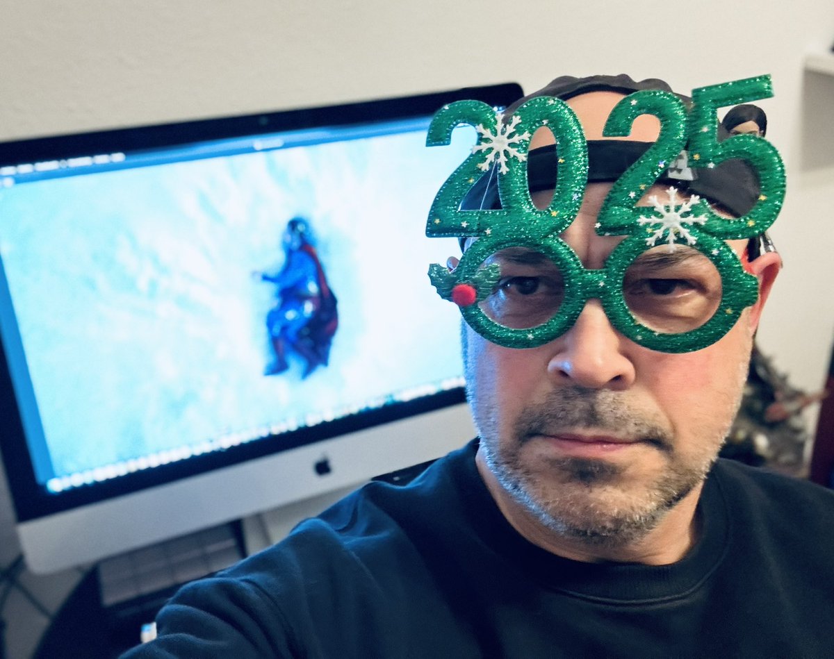 valiado69's tweet photo. ¡Vuestro Desinfluencer más imparcial os desea un Feliz 2025! 🎄🎁 🙏

Por un año brillante colmado de retirada de carnets de fans e introducciones de cualquier naturaleza por el recto.

#Desinfluencer #2025 https://t.co/La6FtHCGaX
