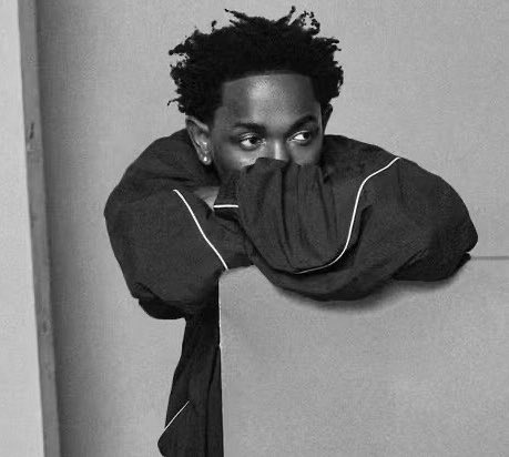 Kendrick Lamar's "Not Like Us" was the #1 most streamed song of 2024 in the US. (1.02 billion on-demand streams)🔥

via: chartdata