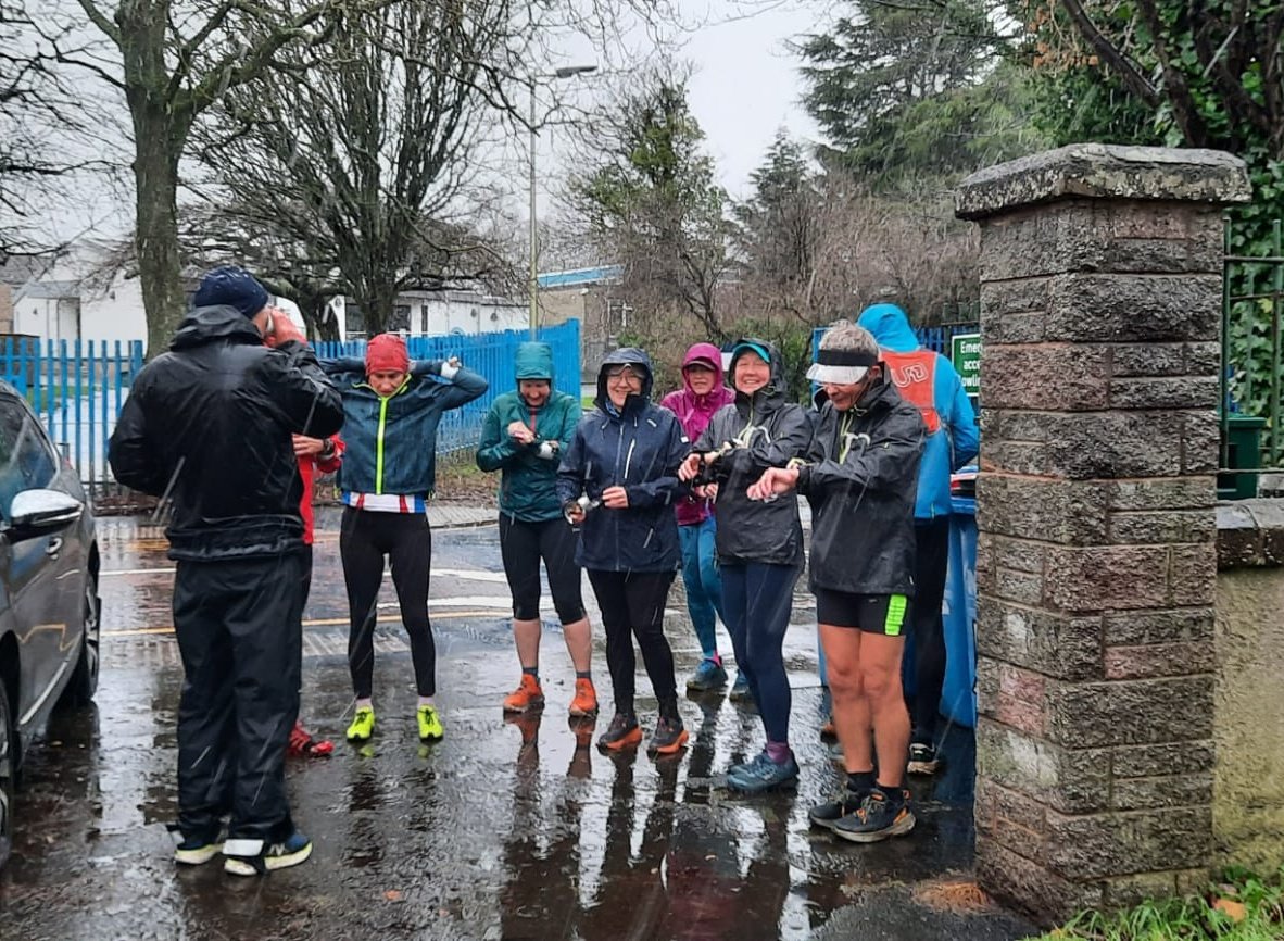 esocweb's tweet photo. Resolution Sprint from #masterplanadventure at South Queensferry today. Looks more like the Loony Dook! Well done planner  Frank, the other officials and volunteers.
📷 Rhona Fraser https://t.co/PtqeOII0tJ