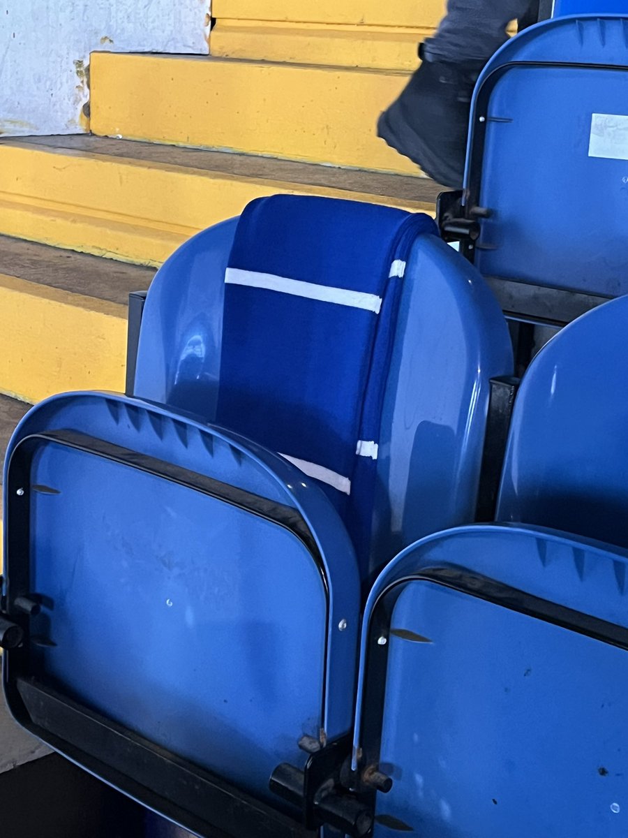 Thank you to all the <a href="/BCFC/">Birmingham City FC</a> fans who clapped along with <a href="/StockportCounty/">Stockport County</a> minutes applause for those that fell asleep in 2024, my scarf on Stu’s seat, UT5 just isn’t same 💙🤍🎩