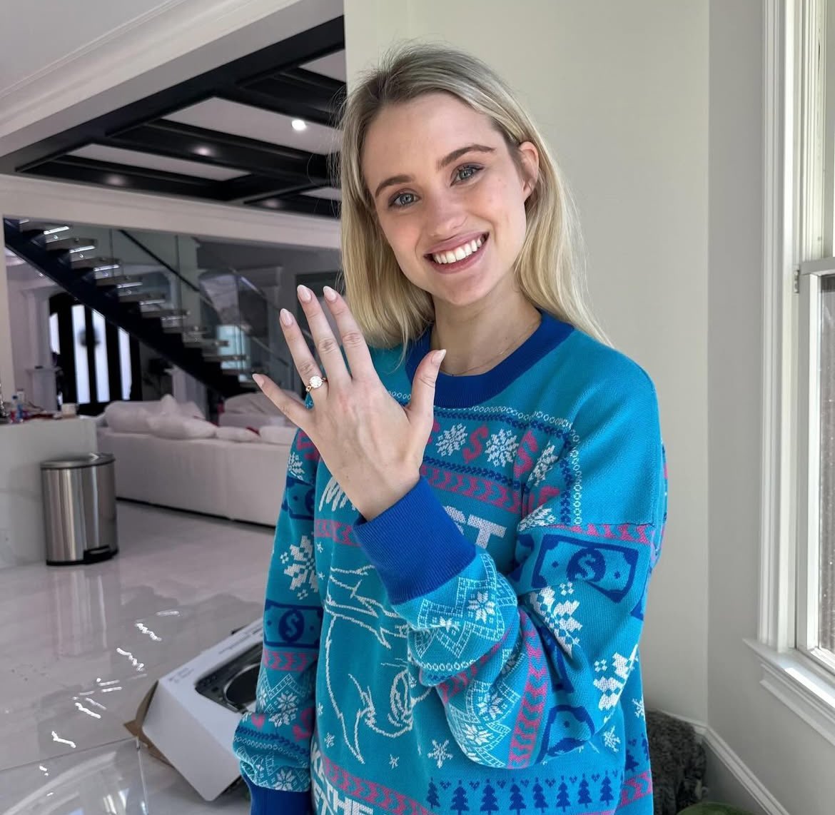 PopCrave's tweet image. Mr. Beast is engaged to Thea Booysen.