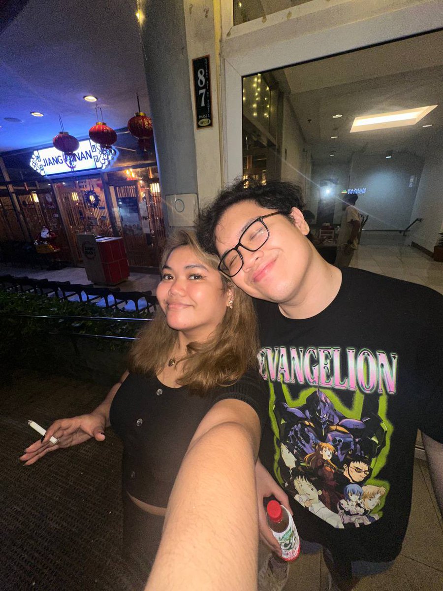 XxBaby_Girl_666's tweet photo. I spent 2024 with the coolest and most beautiful person ever. I love you @paralaaaur. 5/5 https://t.co/mhGVD5Ms50