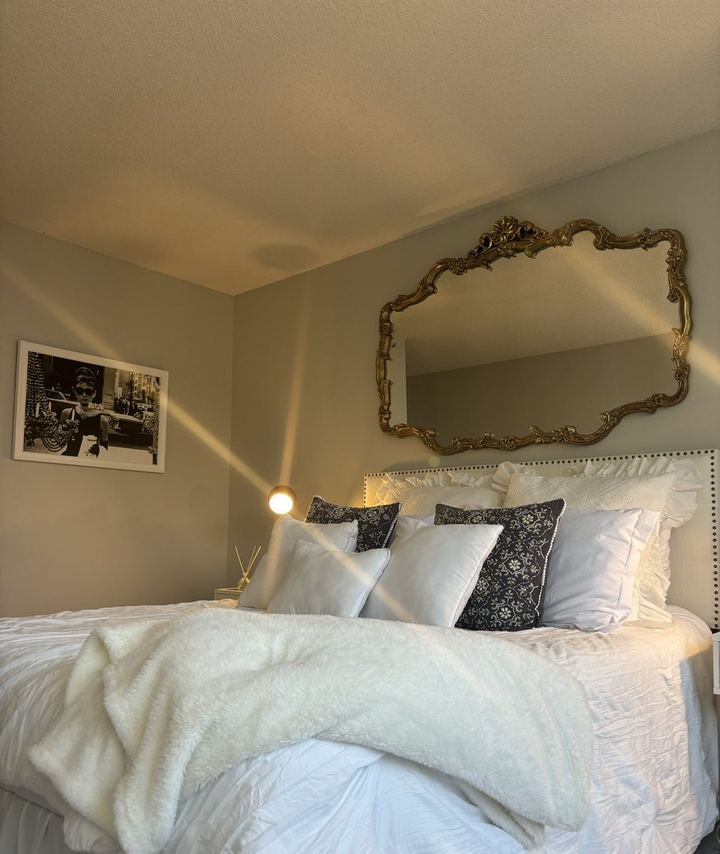 mackenzie tweet media