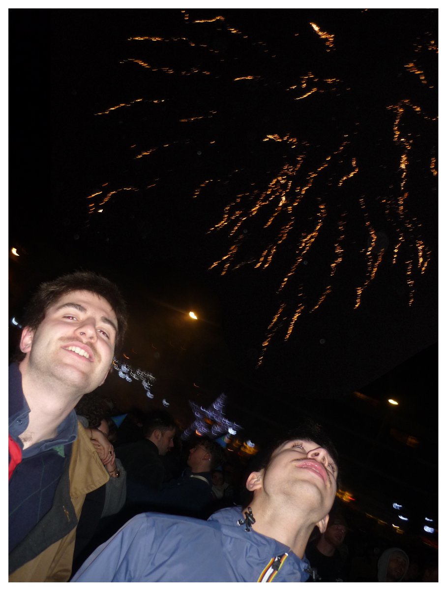 arnaudpointraw's tweet photo. Bonne année https://t.co/PMta454OFN