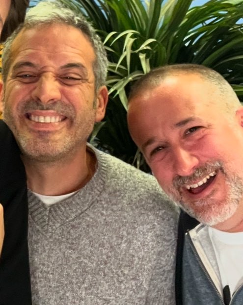 . <a href="/antoviradio/">Anto Vicente</a> y <a href="/sigabuscando/">Toño Pérez</a> , guionistas del #CachitosLoveThe90s <a href="/cachitos_tve/">Cachitos</a> <a href="/la2_tve/">La 2</a>