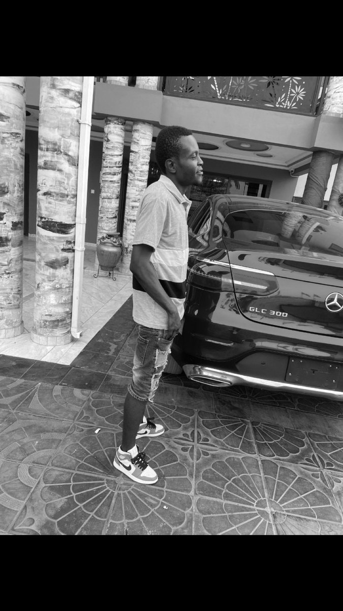 DonferloMusik's tweet photo. Happy new year to all mi fans dem, thanks for being supportive throughout.🌟2025 will be greater!🙏🏾 https://t.co/zUFBXyDKlR