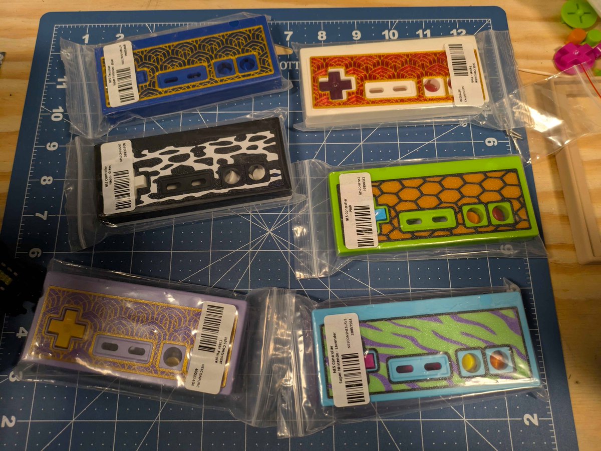 TheSacredOils's tweet photo. Current color combinations on the workbench, ready for builds.  #SacredOils #exHo #DimensionX https://t.co/VDKAlQkGhL