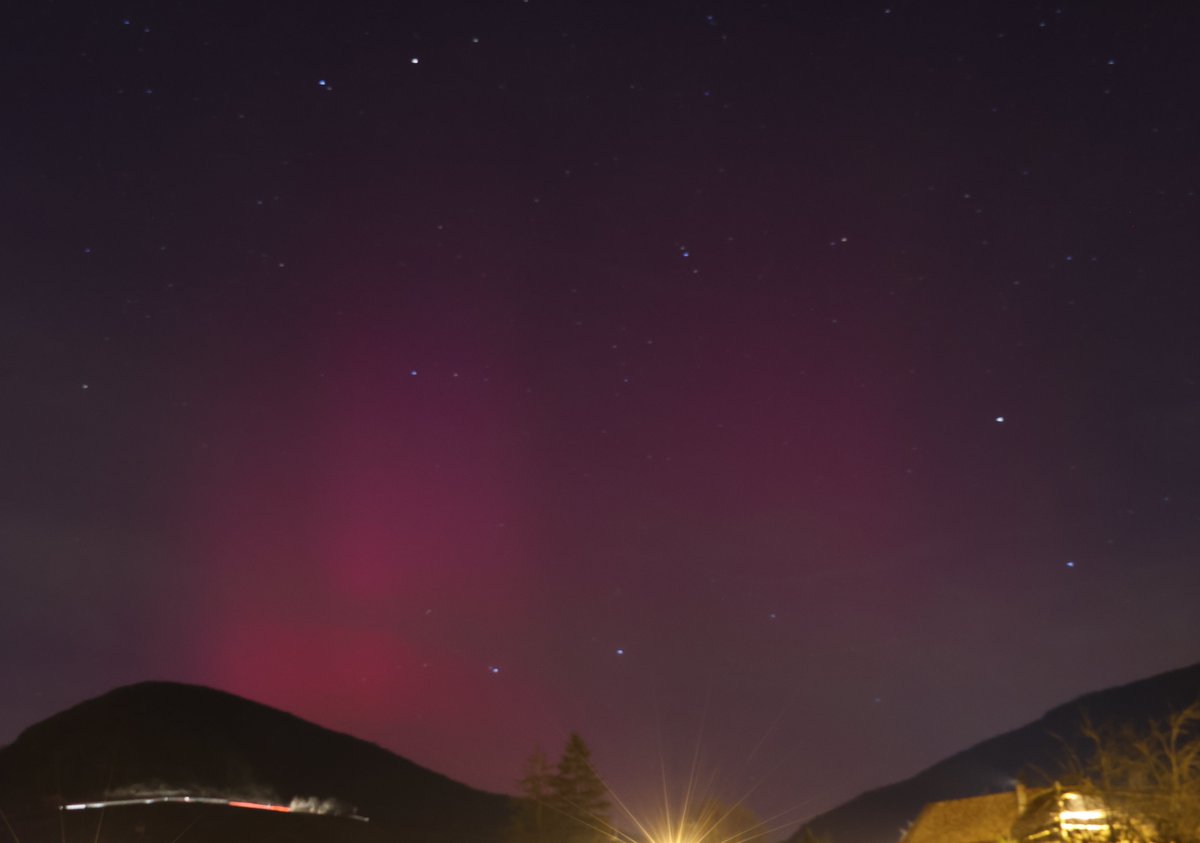 Des aurores boréales se produisent ce soir dans l'Ain <a href="/XploraSpace/">Xplora</a> #auroresboreales