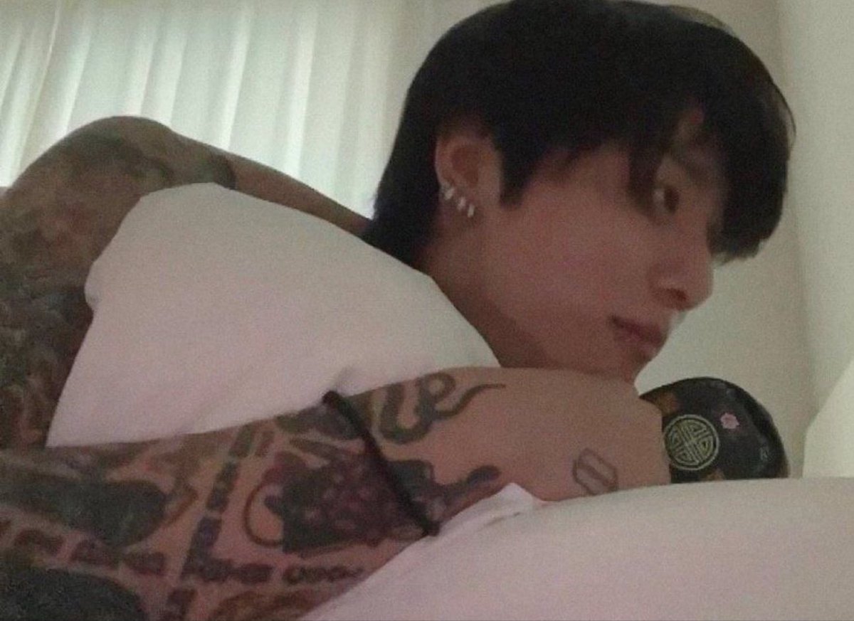 JeonEsHi97's tweet photo. MY TYPE https://t.co/eDiwoN3UwE