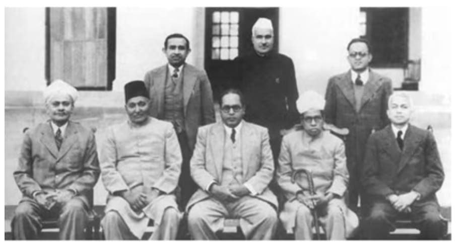 i704_SHUBHAM's tweet photo. The seven who actually Drafted the Constitution. Drafting Committee. Dr. B.R. Ambedkar as the Chairman
N. Gopalaswamy Ayyangar
Alladi Krishnaswamy Ayyar
Dr. K.M. Munshi
Syed Mohammad Saadullah
N.M. Rau
T.T. Krishnamachari https://t.co/yQnZy77Eov