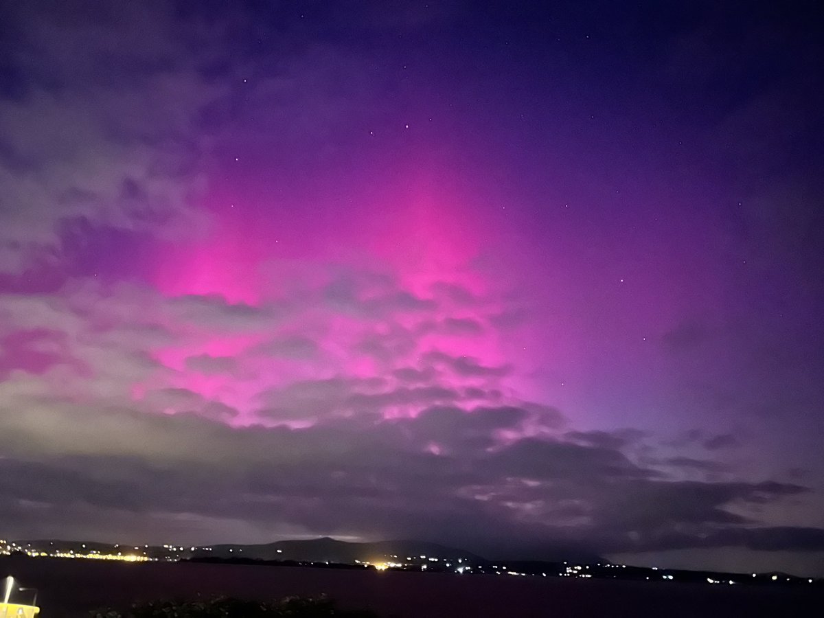 DIAS Dunsink Observatory (@diasdunsink) on Twitter photo Aurora alert! Go outside away from city lights and look north. Aurora seen as far south as Co Waterford (at ~6pm). Follow live geomagnetic conditions at magie.ie. iPhone photo by <a href="/petertgallagher/">Peter T Gallagher</a> Aurora alert! Go outside away from city lights and look north. Aurora seen as far south as Co Waterford (at ~6pm). Follow live geomagnetic conditions at magie.ie. iPhone photo by <a href="/petertgallagher/">Peter T Gallagher</a>