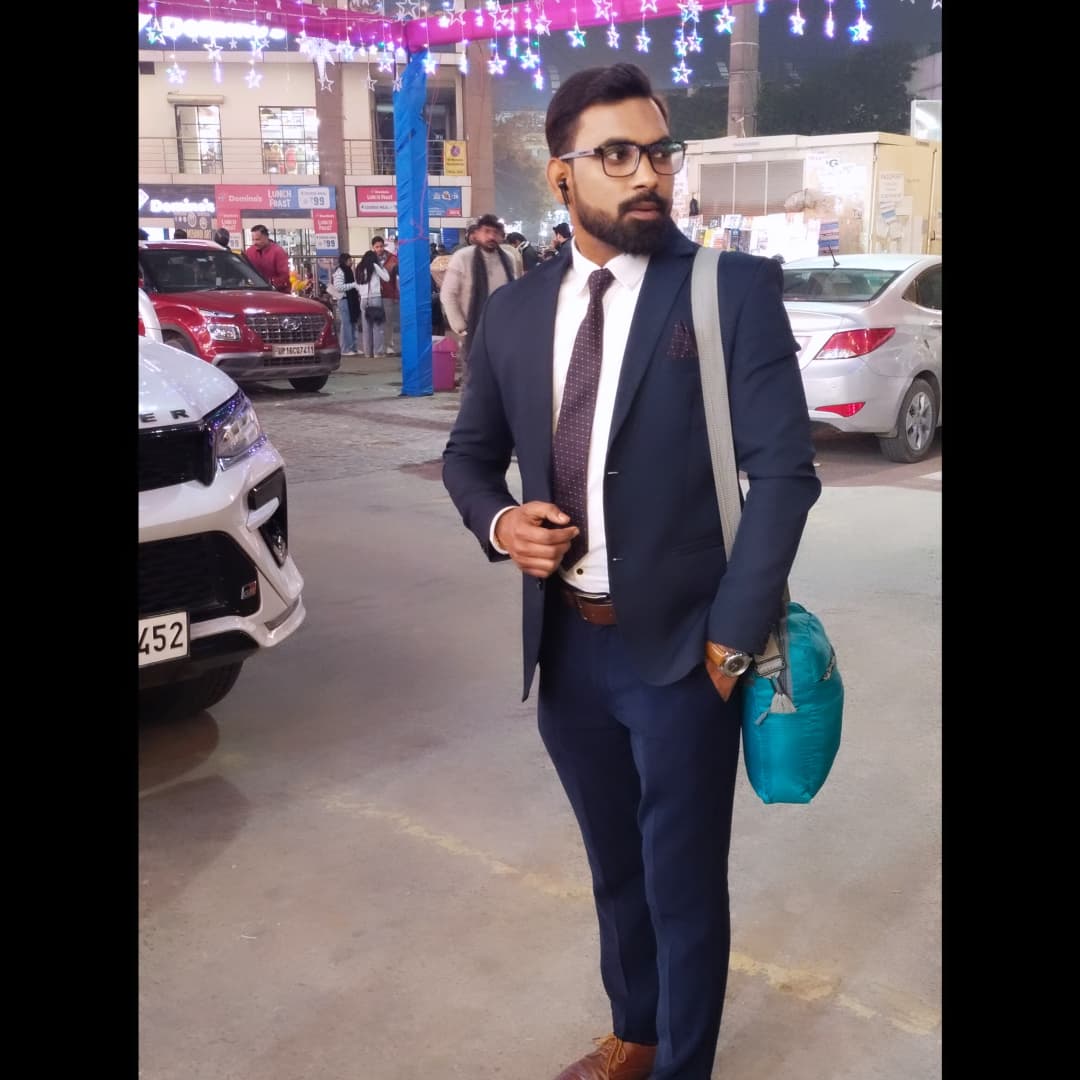 rjrapaofficial's tweet image. Naya Saal Mubarak.....✌️
.
.
.
.
#happynewyear #2025 #anchorrishabhagrawal #anchorrishabh #rjrapa #rjrapaofficial #rishabhagrawalprincealigadi #indiannewsanchors #maleanchor #bestnewsanchor #saharatv #apnapodcast #kammowithsanki #team_rapas