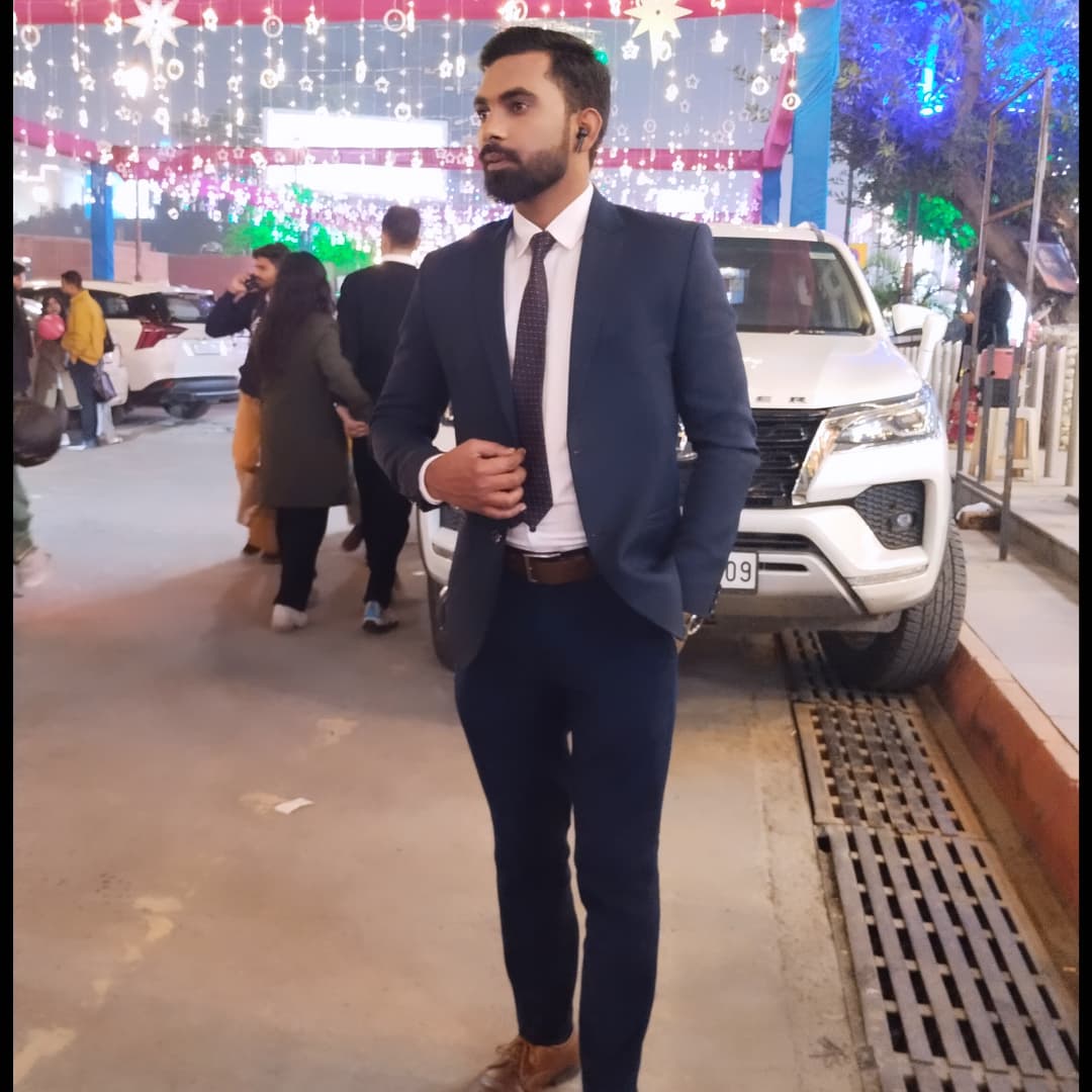 rjrapaofficial's tweet image. Naya Saal Mubarak.....✌️
.
.
.
.
#happynewyear #2025 #anchorrishabhagrawal #anchorrishabh #rjrapa #rjrapaofficial #rishabhagrawalprincealigadi #indiannewsanchors #maleanchor #bestnewsanchor #saharatv #apnapodcast #kammowithsanki #team_rapas