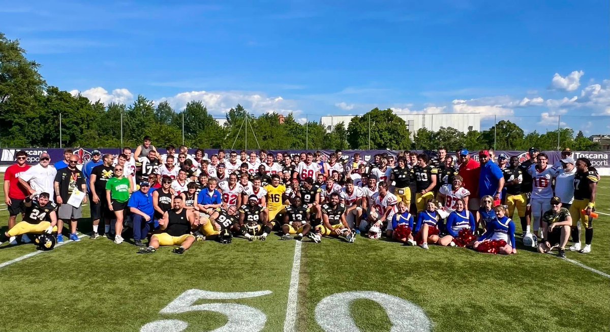 Happy New Year from Hanover Football! 2024 treated us really well and we’re excited for what 2025 has to offer!