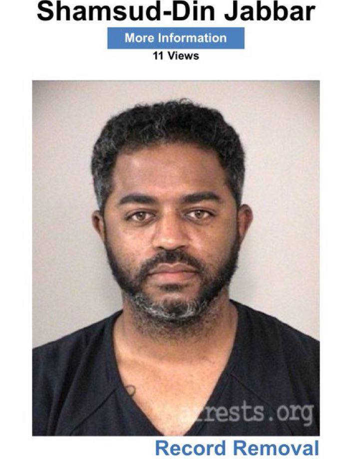 cnabreaking's tweet photo. BREAKING: 🇺🇲 #FBI confirms New Orleans attacker Shamsud-Din Jabbar is US citizen from #Texas;

- Had ISIS flag in his truck
- Weapons and a potential IED were also inside Jabbar’s vehicle
- Potential IEDs were also located in the French Quarter https://t.co/0d98LrM77c