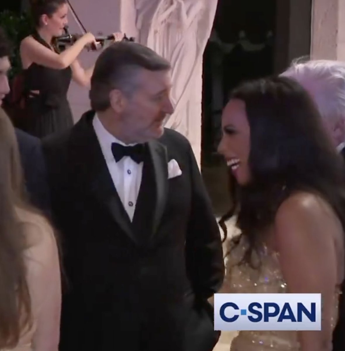 dieworkwear's tweet image. computer enhance