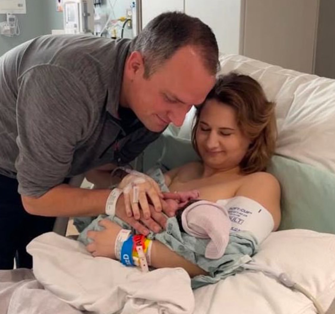 popbrains's tweet image. #GypsyRoseBlanchard welcomed her first child on December 28th, the one-year anniversary of her release from prison.