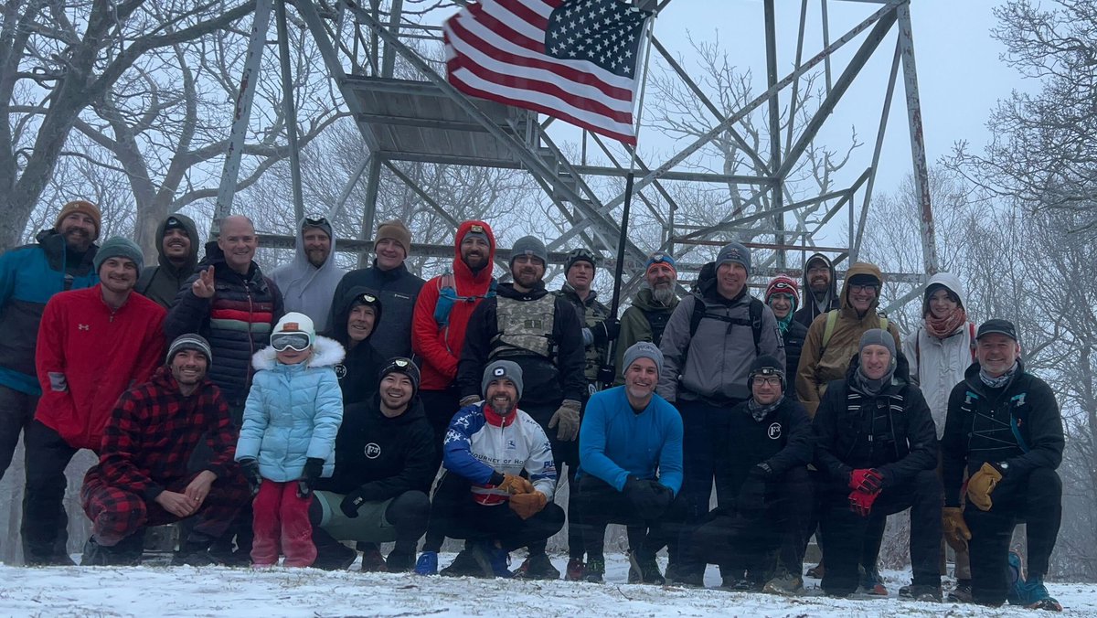 f3boone's tweet photo. 24 BOLD HIMs/2.0s made the annual New Year’s Fire Tower Run through snow, ice, and gale force winds where they celebrated “out with the old, in with the new” as the Nantan torch was passed from Kodak (@GlobeMtnMadMan) to SPROCKETS. 2025 is gonna be 🔥🔥🔥 https://t.co/FhpDeMfeQ3
