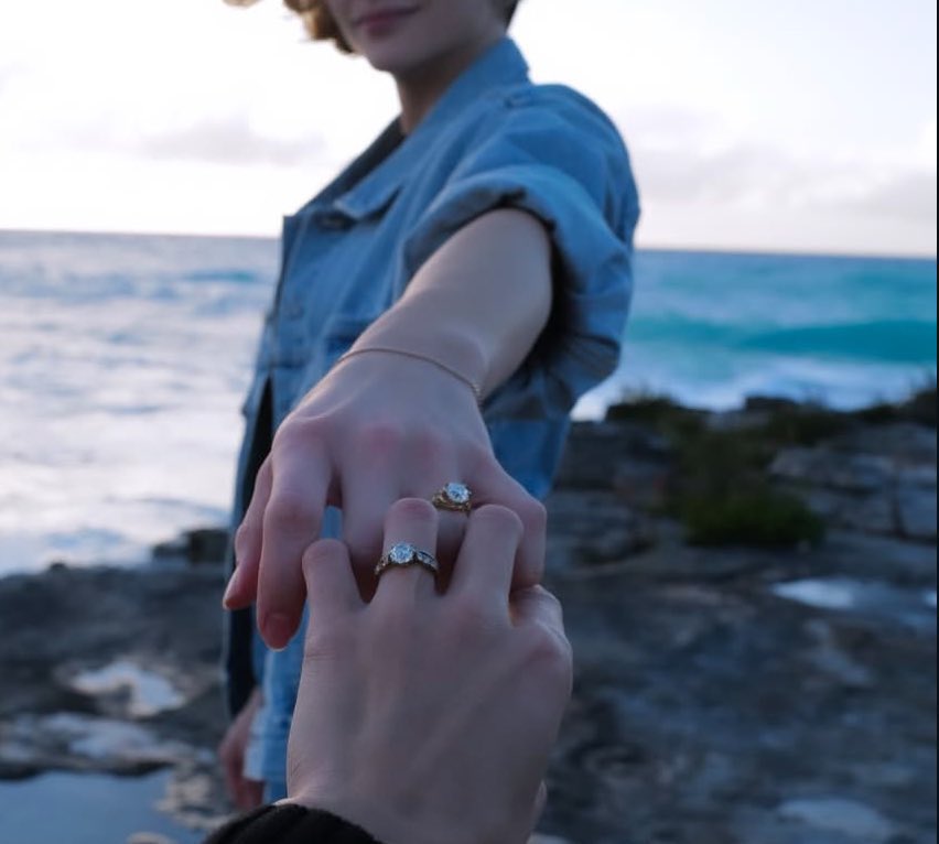 Chloë Grace Moretz Update tweet media