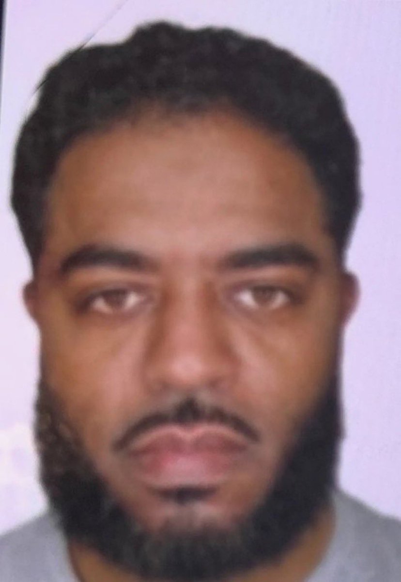goRubenRuben's tweet photo. Oralè Resisters
New Years Day Massacre:
New Orleans Terrorist had
Issis Flag 3 Explosive devices in the rented Ford Truck
New Orleans Terrorist.
He is 42-year-old Shamsud-Din Bahar Jabbar, US Citizen with Texas driver license.
#NOLA #Issis #SheSePuede
#USDemocracy #NewYearsMassacre