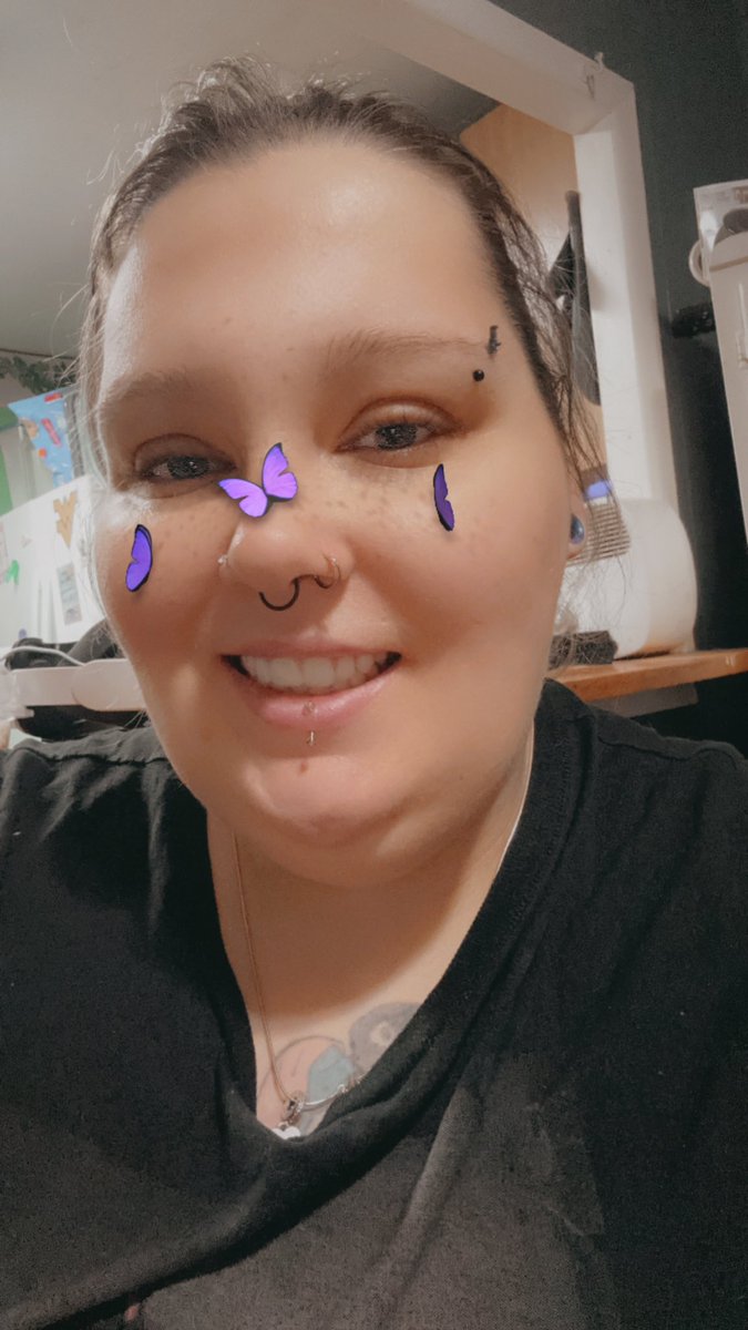 goddesskay30's tweet photo. Woke up with a cold

Mouth still swollen 

But I’m still hot af!

First selfie of 2025 😘 https://t.co/hX0kMYBcc1
