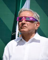 SonniTx's tweet photo. 😎 Mi querido AMLO disfrutando a #polimarch
FELIZ AÑO 2025 @lopezobrador_ 🎊🙏🏻😎🎉 https://t.co/X23A4ct6tR