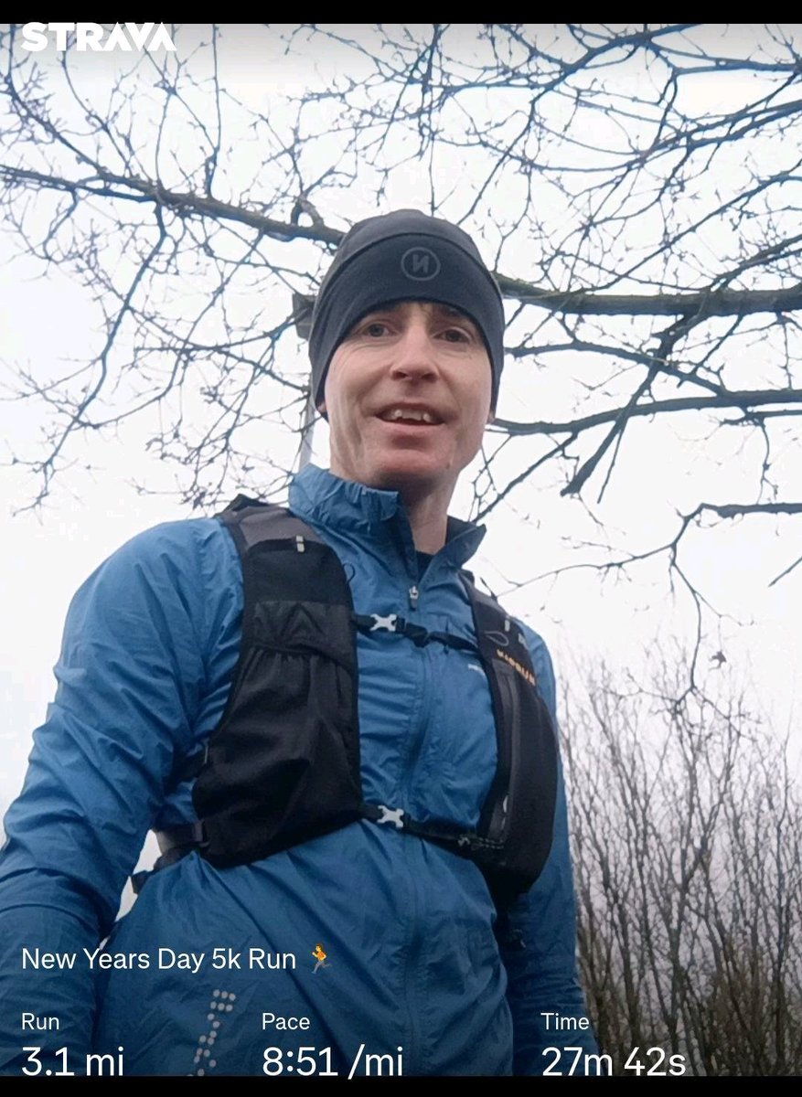 peaton1983's tweet photo. Happy New Year everyone! Nice 5k run. 2025 will be a new fitness journey for me so fingers crossed I stick to it!! 🤞🏻
#run #running #5krun #keepsmiling https://t.co/s0nbCdAAqM