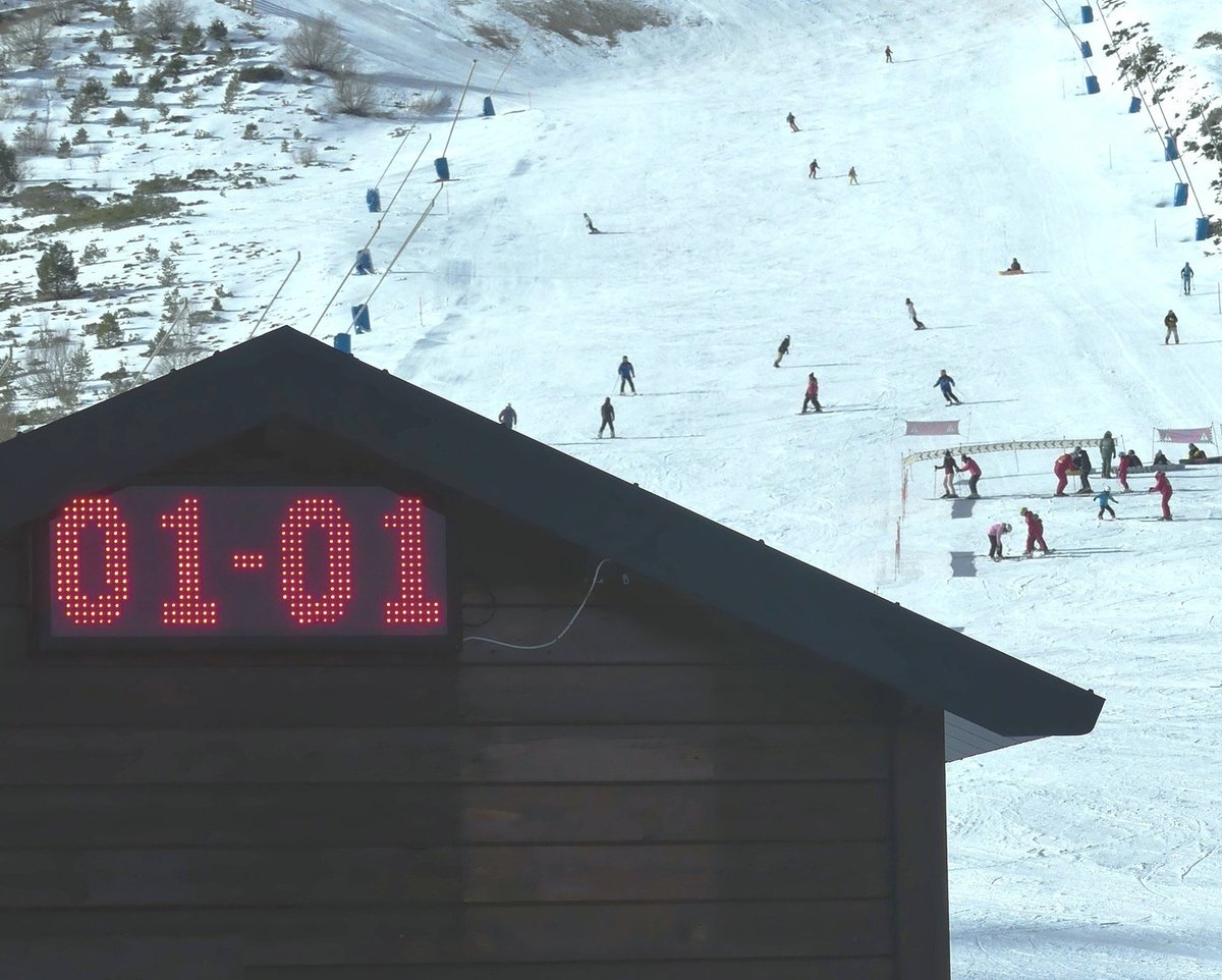 sanisidronieve's tweet image. 01/01/2025
No se nos ocurrió una mejor manera para comenzar comenzar Año ⛷️🏂¿Continuamos mañana?
#León #PuebladeLillo #Valdelugueros 
@diputacionleon