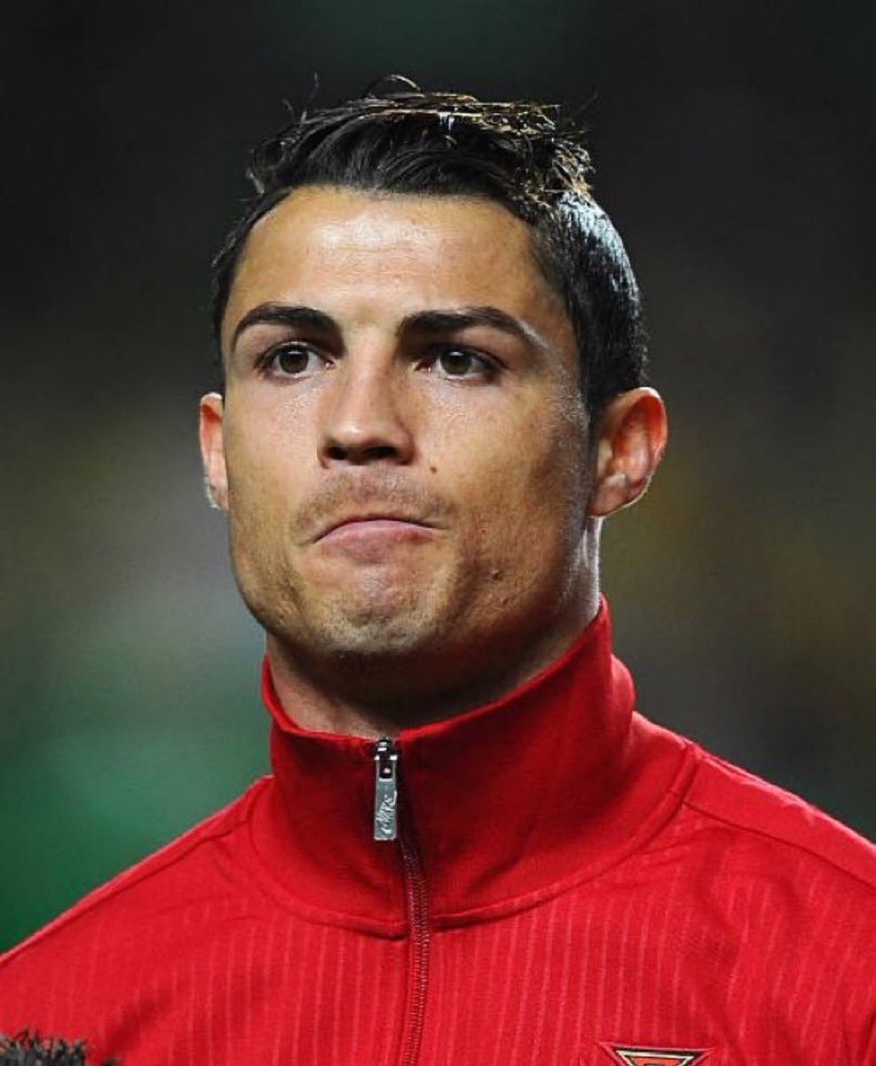 AwayDaysTips's tweet photo. Cristiano Ronaldo in 2013:

59 games
69 goals
18 assists

🇵🇹😱 https://t.co/dv3TJ1zKZR