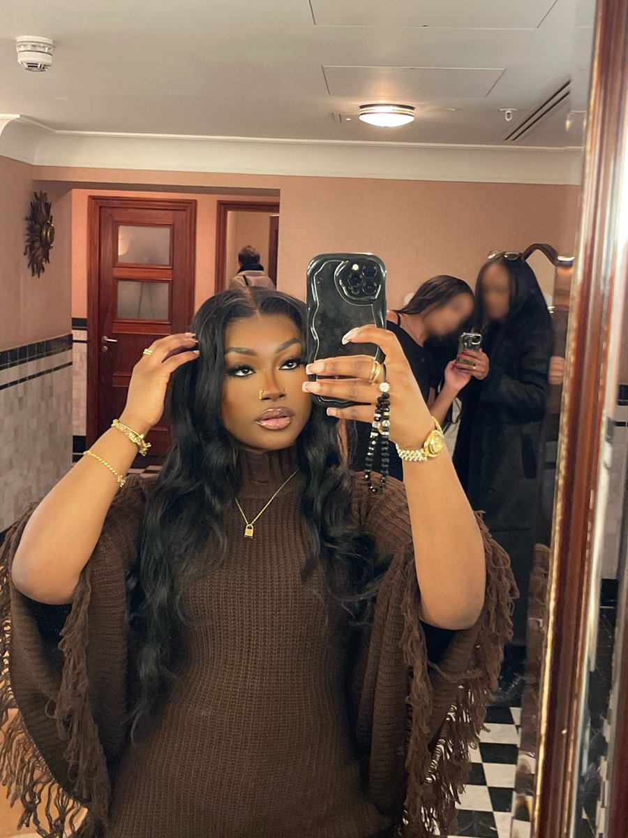 dkabss1's tweet photo. Stepping into 2025 Pretty &amp; Boujee 💋 #Thatgirl https://t.co/fS5wmsNnQc