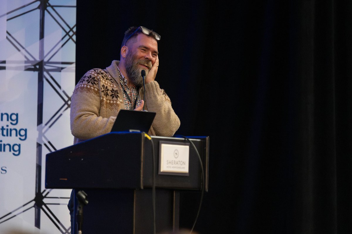 BizArtsNL's tweet image. On Day 8 of the 12 Days of Creativity, we’re inspired by John Deveraux’s powerful advice: "Don’t be the pencil." 

How do you stay true to your creative voice?
#12DaysOfCreativity #UncommonThreads #OwnYourCreativity
photo credit Leona Rockwood Photography