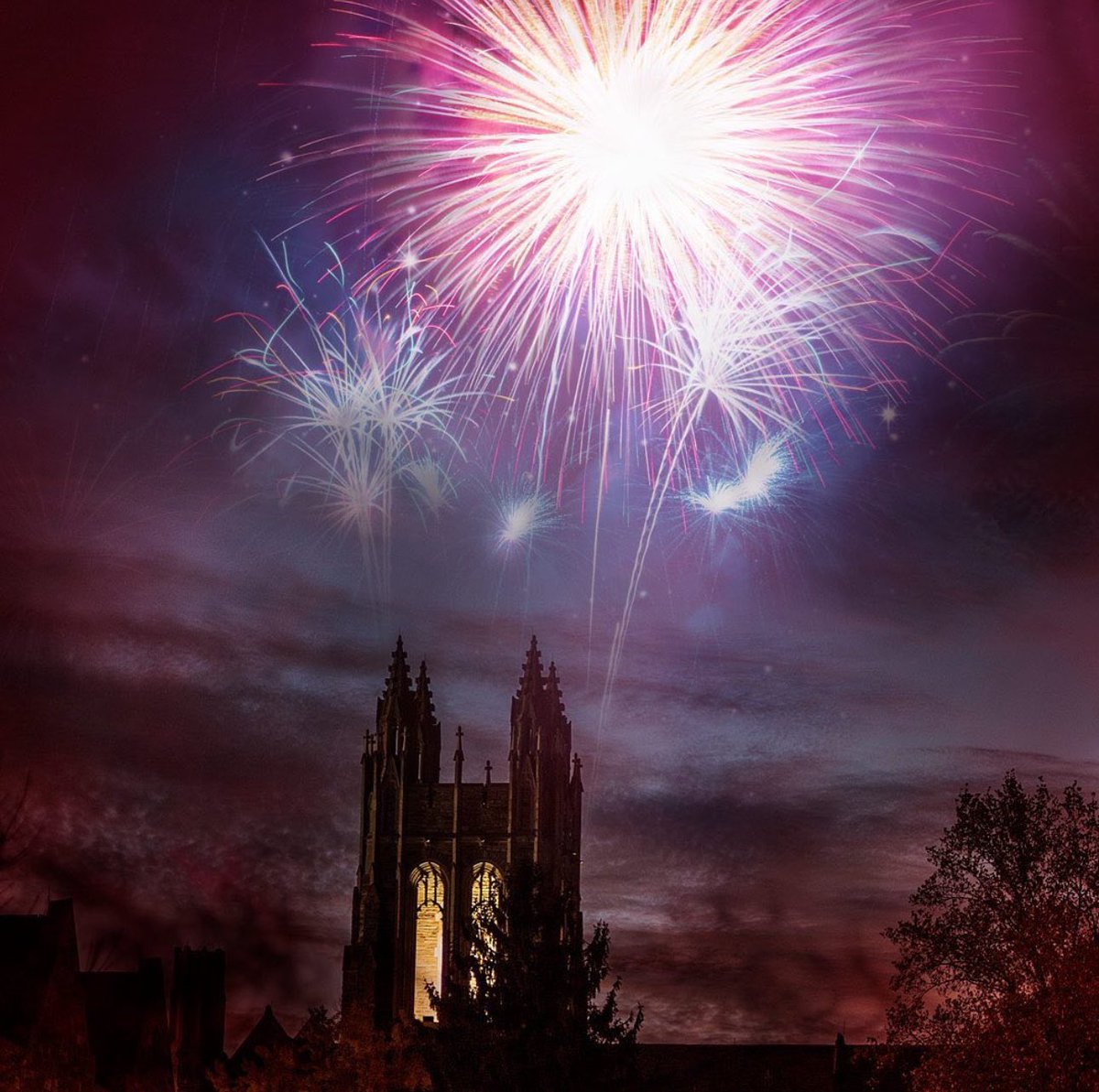 Saint Joseph’s wishes our Hawks the brightest of new years! 🎆
