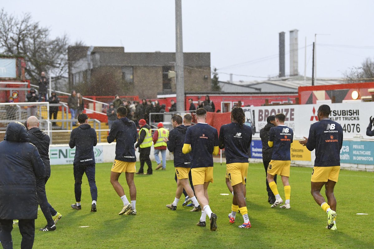 Happy new year daggers ! 
Glad we could showcase a better performance after a rocky spell of games and adversity around the club 
A big thankyou to the fans for being that 12th man⚔️❤️🖤