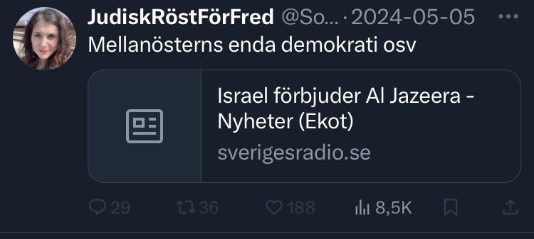 Chaim_Yehoshua's tweet photo. Palestinska myndigheten har beslutat att stänga ner kanalen Al Jazeera helt och hållet pga deras nära samröre med Hamas och radikala propaganda. 
Väntar med spänning på reaktionerna från alla som upprördes så när Israel gjorde det. Jag kommer inte hålla andan. https://t.co/PAxnjH3LA5