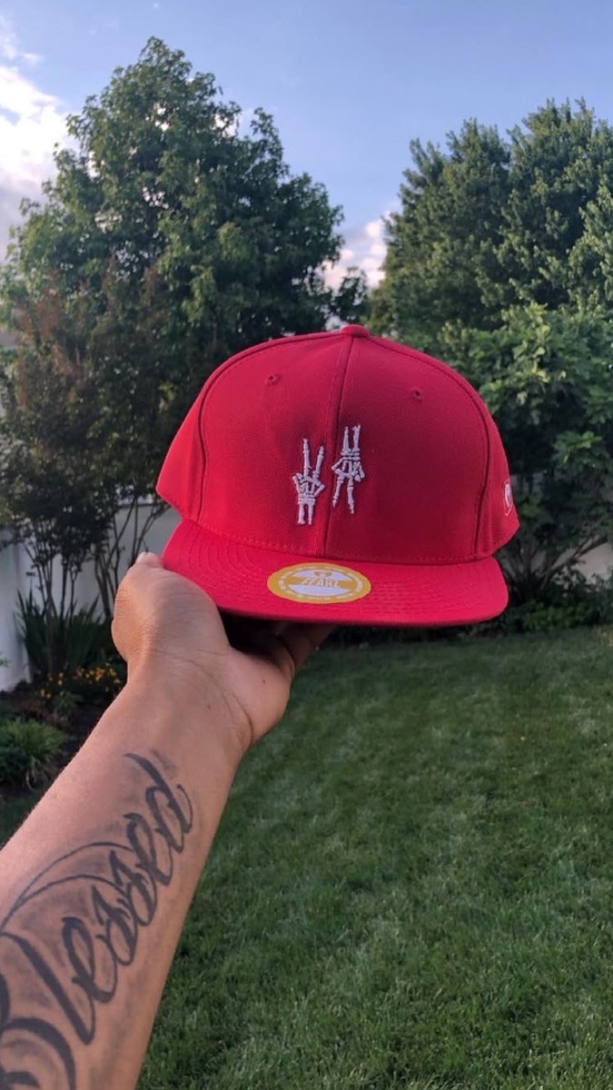 🩻
-
Interested in my services? Contact me!
📩 Email me at: diazdznco@gmail.com