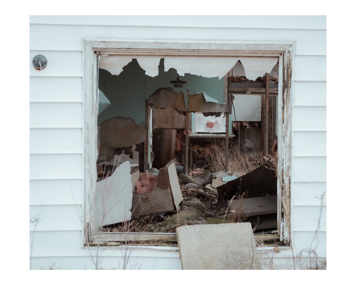 nowhereont's tweet image. Hi, I’m Mike. I capture the beauty of rural small towns and nature in Ontario’s heartland. Follow for timeless, colorful visuals. #Photography #FujiX100V #fujifilm_xseries